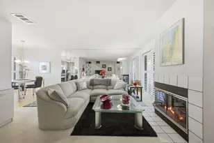 4595 Chateau Dr, San Diego, CA 92117 - Photo 5