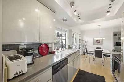  4595 Chateau Drive, San Diego, CA 92117 - Photo 9