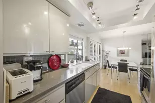 4595 Chateau Dr, San Diego, CA 92117 - Photo 9