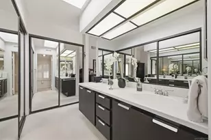 4595 Chateau Dr, San Diego, CA 92117 - Photo 17