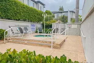 8641 Via Mallorca, La Jolla, CA 92037 - Photo 33