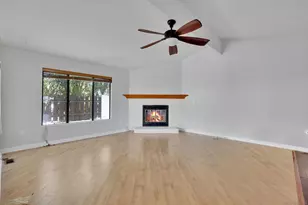 38020 Calle Confite, Murrieta, CA 92563 - Photo 13