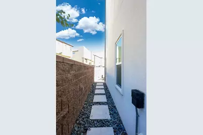  16205 Camden Cir, San Diego, CA 92127 - Photo 21