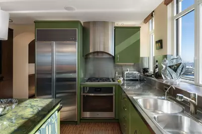  700 W Harbor Dr #2202, San Diego, CA 92101 - Photo 13