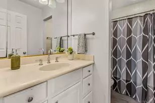 7779 Camino Glorita, San Diego, CA 92122 - Photo 21