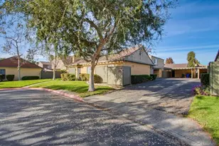 9036 Caminito Vera, San Diego, CA 92126 - Photo 3