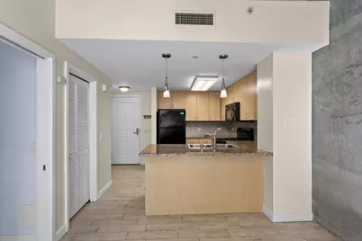  1080 Park Blvd #303, San Diego, CA 92101 - Photo 7