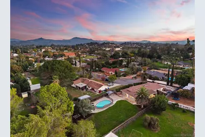  958 Berkshire Ct, Escondido, CA 92025 - Photo 35