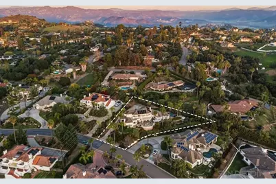  2464 Canyon Creek Rd, Escondido, CA 92025 - Photo 3