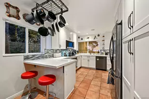 7215 Daffodil Pl, Carlsbad, CA 92011 - Photo 15