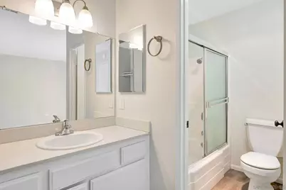  1480 Bridgeview Dr, San Diego, CA 92105 - Photo 17