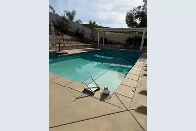  39660 Bordeaux Pl, Murrieta, CA 92562 - Photo 11