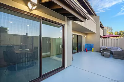  4718 Amberwood Ct, Carlsbad, CA 92008 - Photo 31