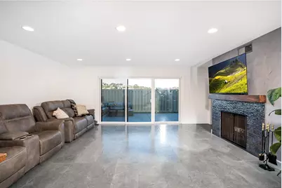  4718 Amberwood Ct, Carlsbad, CA 92008 - Photo 9