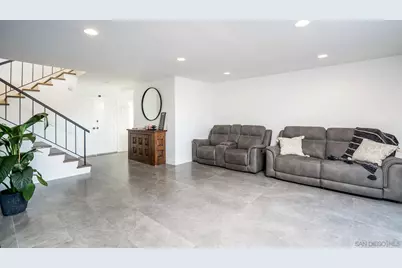  4718 Amberwood Ct, Carlsbad, CA 92008 - Photo 13