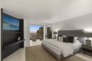 5811 Box Canyon Rd, La Jolla, CA 92037 - Photo 17