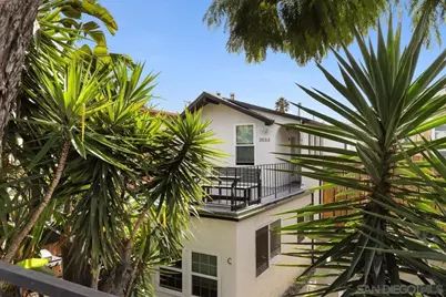  2033 Garnet Ave, Pacific Beach, CA 92109 - Photo 3