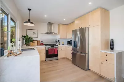  9050 Capricorn Way, San Diego, CA 92126 - Photo 17