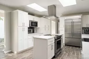 7026 Estrella De Mar Rd, Carlsbad, CA 92009 - Photo 9