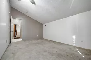 7044 Deerhurst Ct, San Diego, CA 92139 - Photo 19