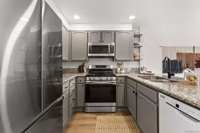  3546 Seahorn Cir, San Diego, CA 92130 - Photo 7