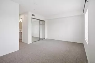 801 W Hawthorn St, San Diego, CA 92101 - Photo 15