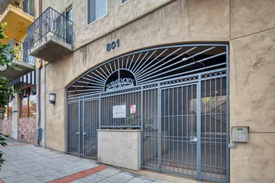  801 W Hawthorn St #203, San Diego, CA 92101 - Photo 29