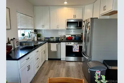  526 4 Th Street, Encinitas, CA 92024 - Photo 1