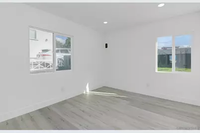  5465 Encina Dr, San Diego, CA 92114 - Photo 27