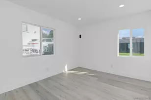 5465 Encina Dr, San Diego, CA 92114 - Photo 27