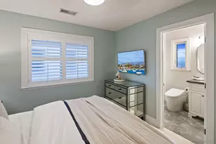 861 B Ave, Coronado, CA 92118 - Photo 37