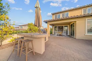 542 Adobe Estates Dr, Vista, CA 92083 - Photo 9