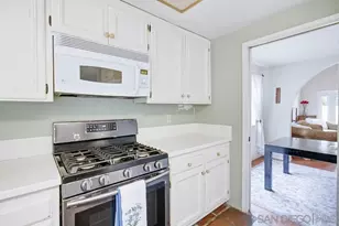 248 Avenida De Los Claveles, Encinitas, CA 92024 - Photo 17