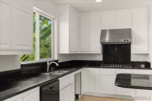 2342 Carioca Pl, Vista, CA 92084 - Photo 9