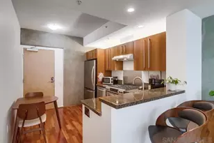 321 Tenth Ave, San Diego, CA 92101 - Photo 5