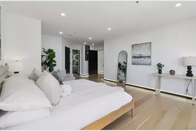  700 Front St #1402, San Diego, CA 92101 - Photo 25