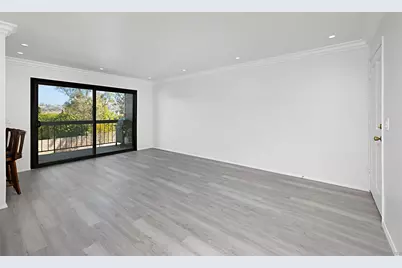  5125 Fontaine Street #105, Del Cerro, CA 92120 - Photo 5