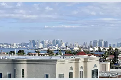  370 Rosecrans St #302, San Diego, CA 92106 - Photo 9