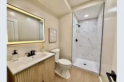  370 Rosecrans St #302, San Diego, CA 92106 - Photo 29