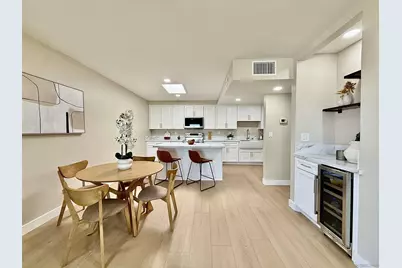  370 Rosecrans St #302, San Diego, CA 92106 - Photo 17