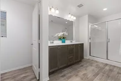  264 Camellia Way, Vista, CA 92083 - Photo 7