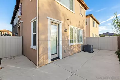  264 Camellia Way, Vista, CA 92083 - Photo 13