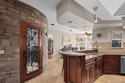  1180 Academy Ln, Vista, CA 92081 - Photo 7