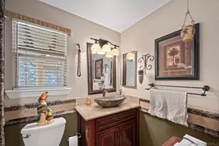 1180 Academy Ln, Vista, CA 92081 - Photo 33