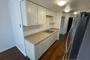 935 W 8th St, Santa Rosa, CA 95401 - Photo 5