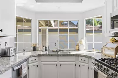  42040 Teatree Ct, Temecula, CA 92591 - Photo 15