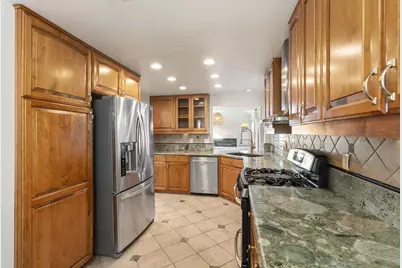  1733 Avenida Segovia, Oceanside, CA 92056 - Photo 5