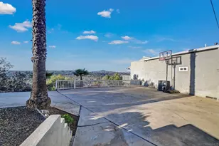 2312 Helix St, Spring Valley, CA 91977 - Photo 13