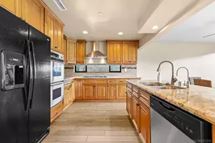 2556 Navarra Dr, Carlsbad, CA 92009 - Photo 31