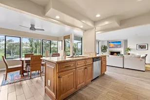 2556 Navarra Dr, Carlsbad, CA 92009 - Photo 33